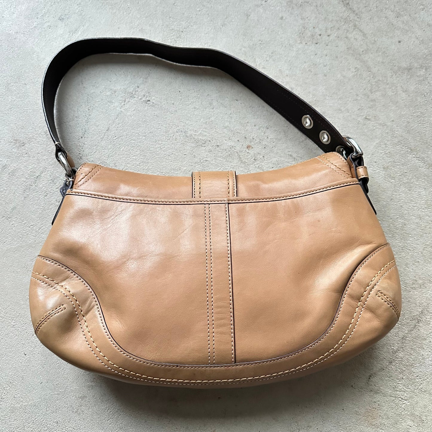 Authentic Vintage Y2K Coach Tan Leather Soho Shoulder Bag