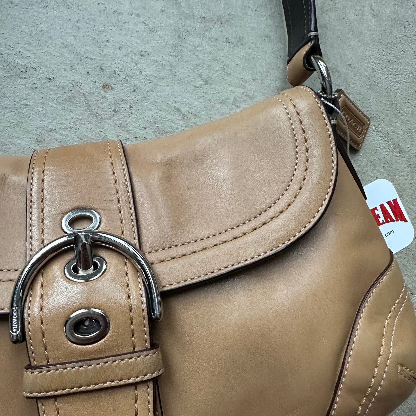 Authentic Vintage Y2K Coach Tan Leather Soho Shoulder Bag