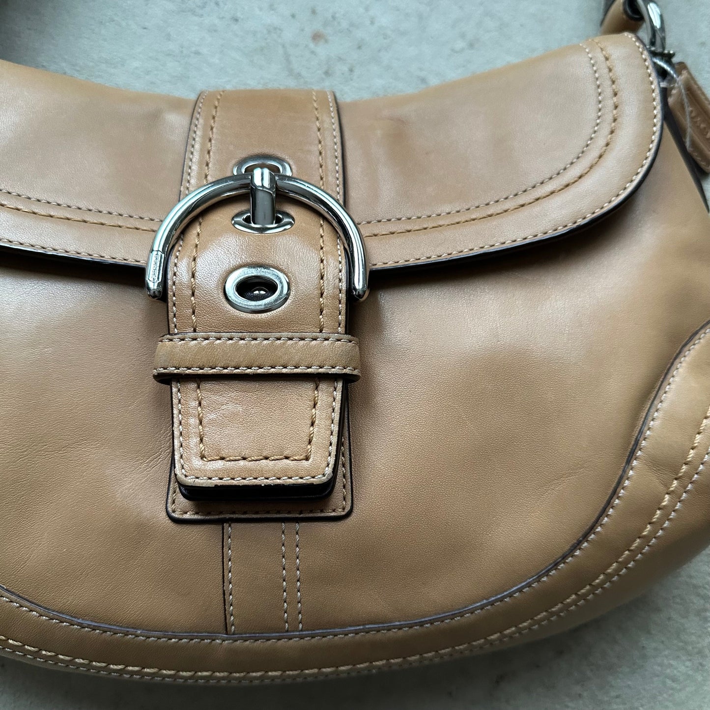 Authentic Vintage Y2K Coach Tan Leather Soho Shoulder Bag