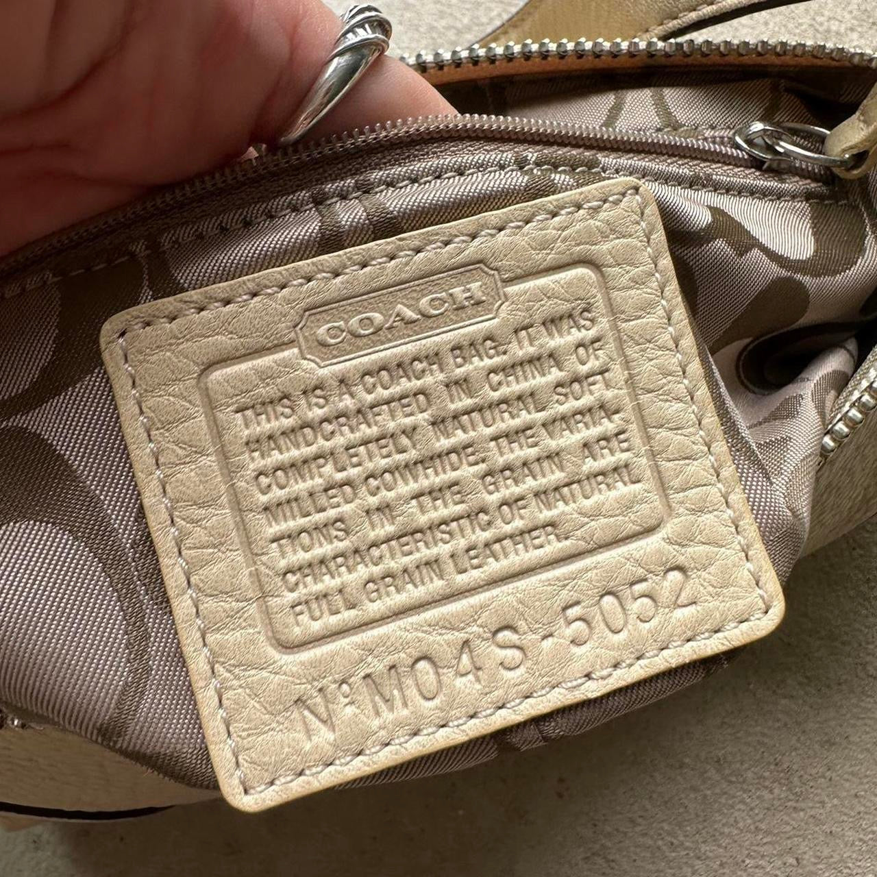 Authentic Vintage Y2K Coach Tan Leather Baguette Shoulder
Bag